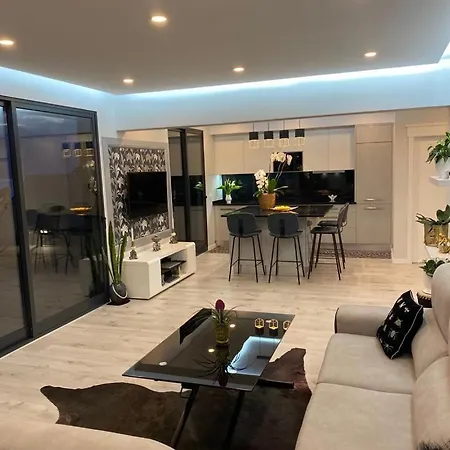 Apartman Endless 2 Bedroom Lido